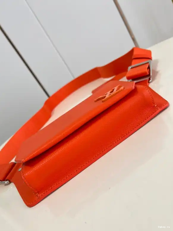 NEW LOUIS SLING VUITTON 0702
